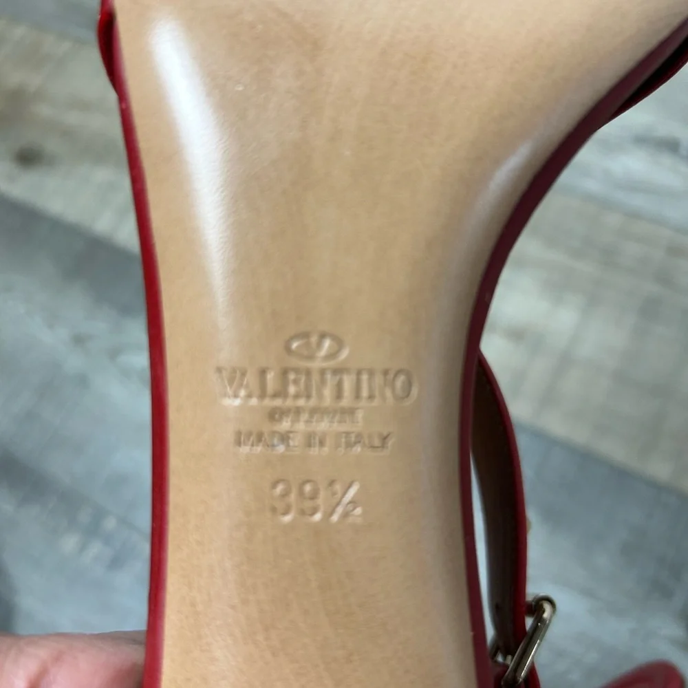 Valentino Garavani Red Studded Heels - Picture 8 of 9